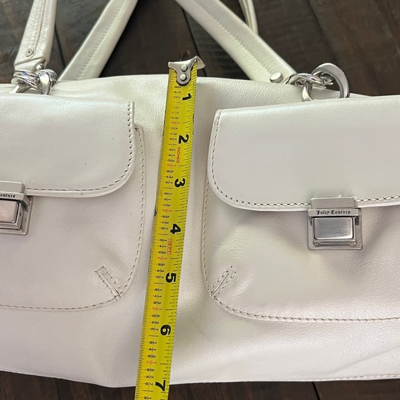 Vintage Juicy Couture Large Barrel Bag
Rare-HTF-Leather - Picture 16 of 17